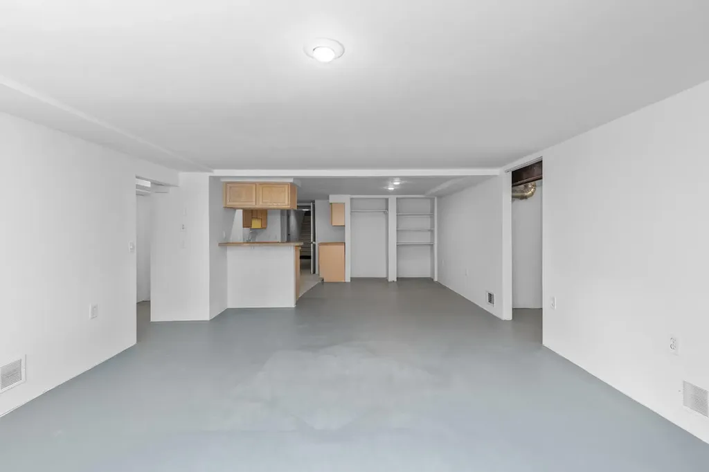 13885 Windemere Drive NW Tallmadge Charter Township MI 49534