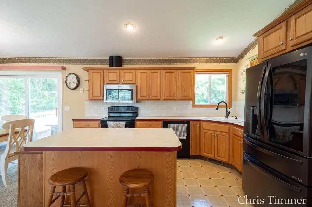 9777 Jane Drive Holland Charter Township MI 49464