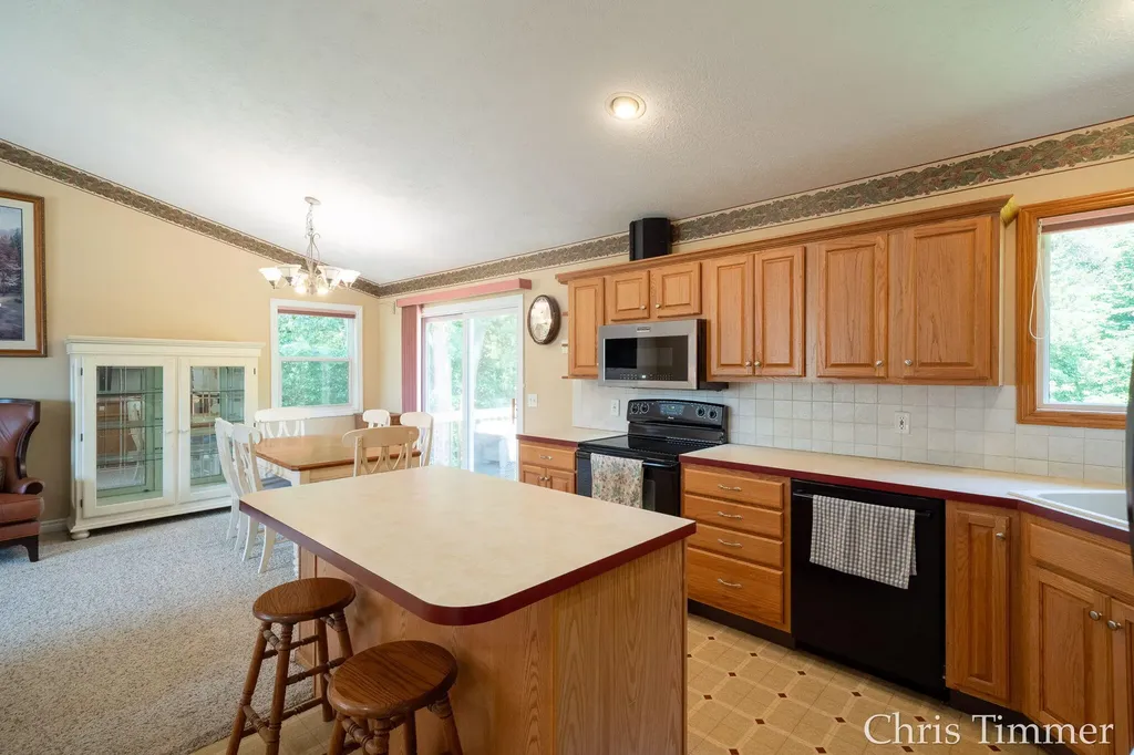 9777 Jane Drive Holland Charter Township MI 49464