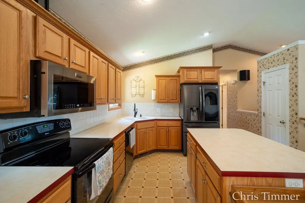 9777 Jane Drive Holland Charter Township MI 49464