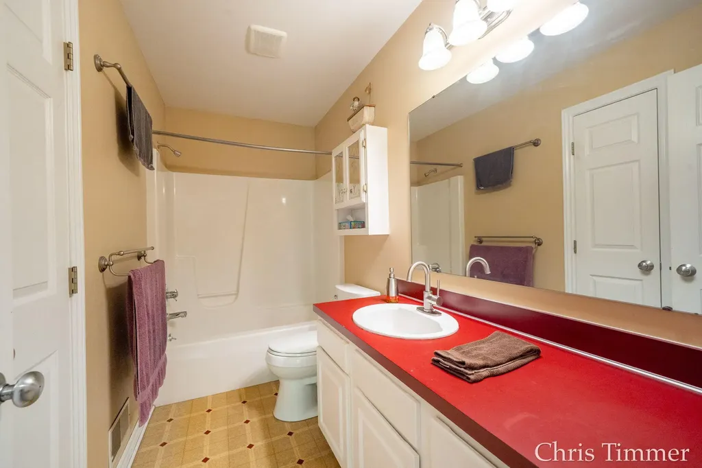 9777 Jane Drive Holland Charter Township MI 49464