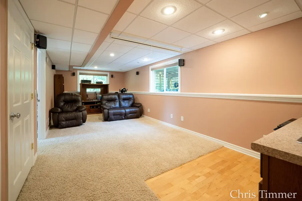 9777 Jane Drive Holland Charter Township MI 49464