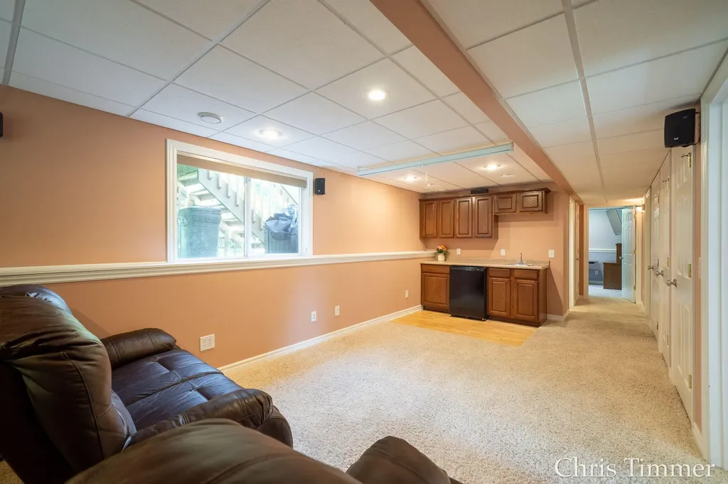 9777 Jane Drive Holland Charter Township MI 49464