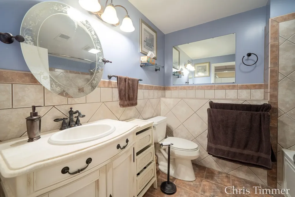 9777 Jane Drive Holland Charter Township MI 49464