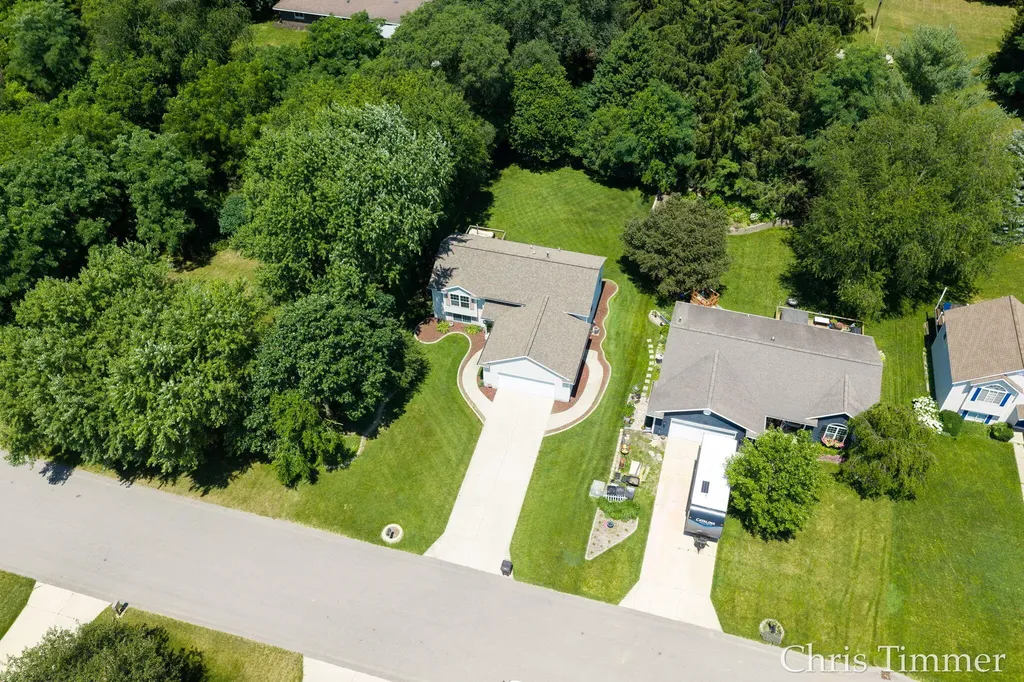 9777 Jane Drive Holland Charter Township MI 49464