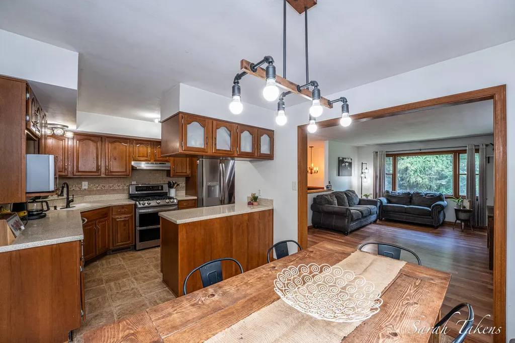 3860 E Pontaluna Road Fruitport Charter Township MI 49415