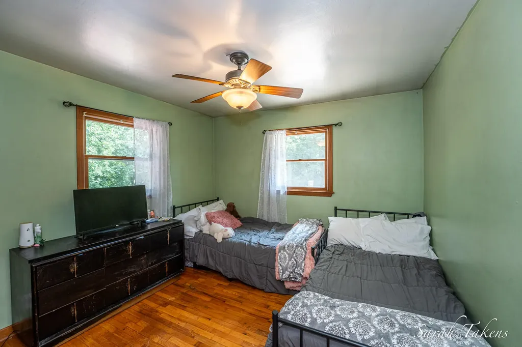 3860 E Pontaluna Road Fruitport Charter Township MI 49415