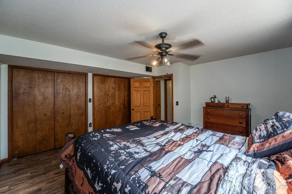 3860 E Pontaluna Road Fruitport Charter Township MI 49415