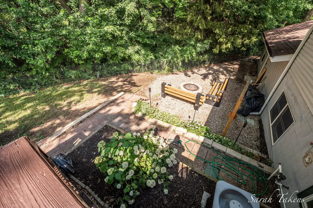3860 E Pontaluna Road Fruitport Charter Township MI 49415