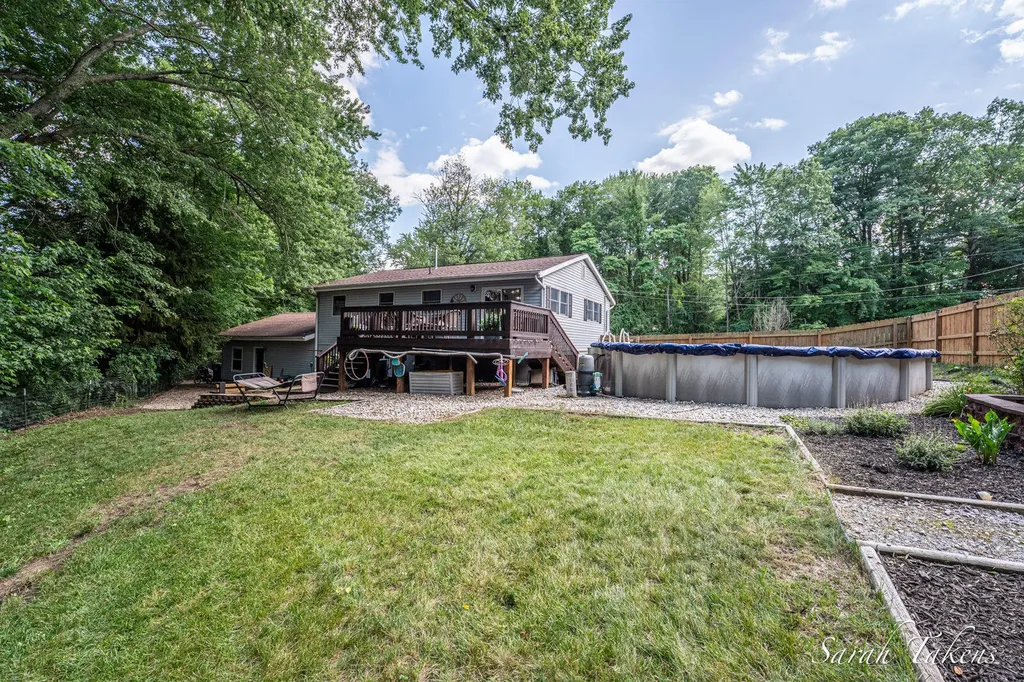 3860 E Pontaluna Road Fruitport Charter Township MI 49415