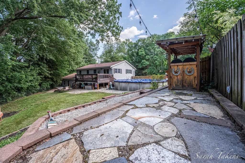 3860 E Pontaluna Road Fruitport Charter Township MI 49415