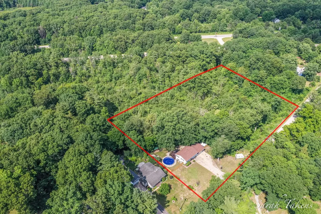 3860 E Pontaluna Road Fruitport Charter Township MI 49415