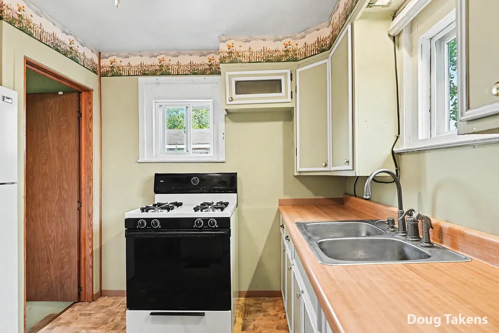 3441 Buchanan Avenue SW Wyoming City MI 49548