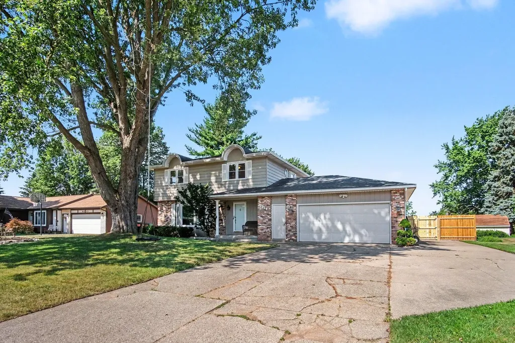 8229 Mellowwood Drive Georgetown Charter Township MI 49428
