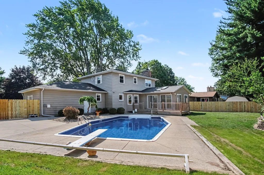 8229 Mellowwood Drive Georgetown Charter Township MI 49428