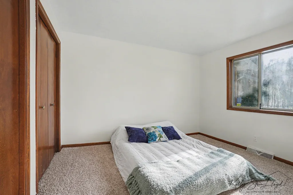 5705 Leisure South Drive SE Kentwood City MI 49548