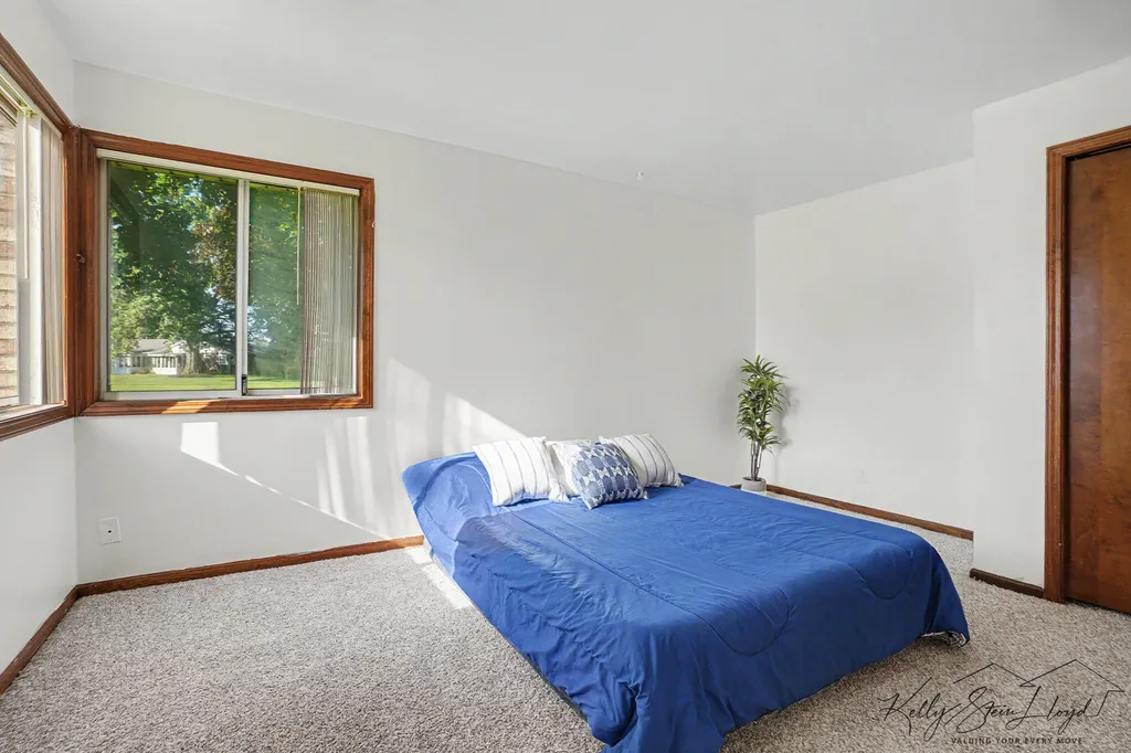 5705 Leisure South Drive SE Kentwood City MI 49548