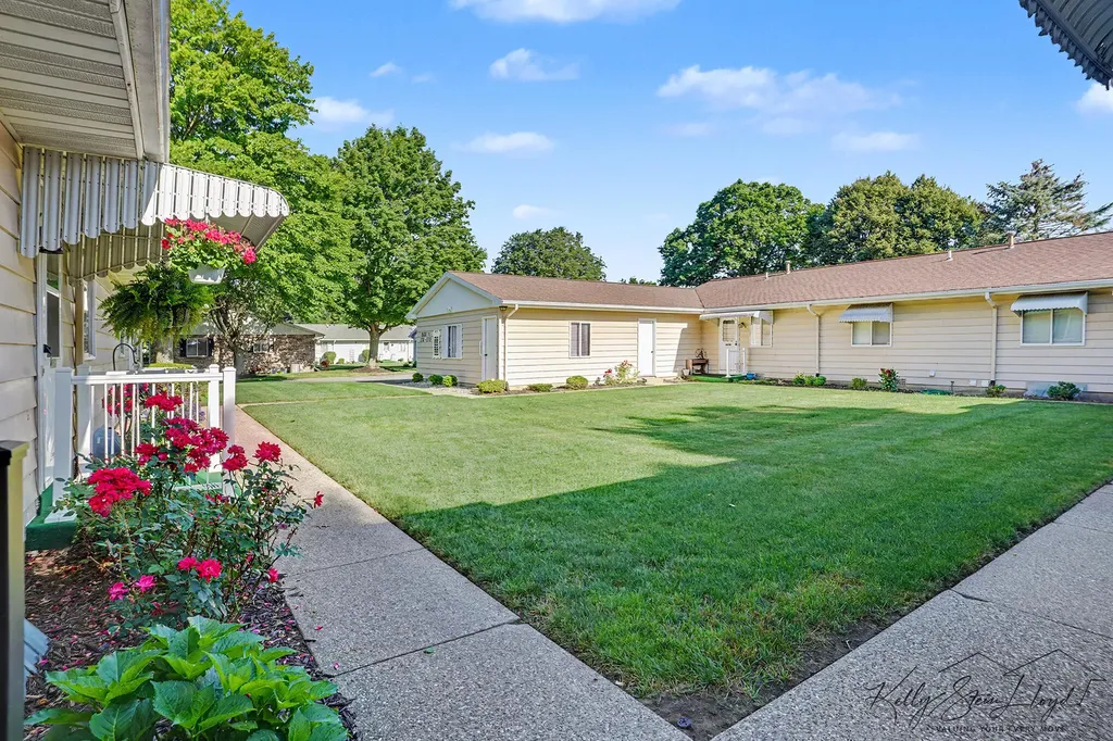 5705 Leisure South Drive SE Kentwood City MI 49548