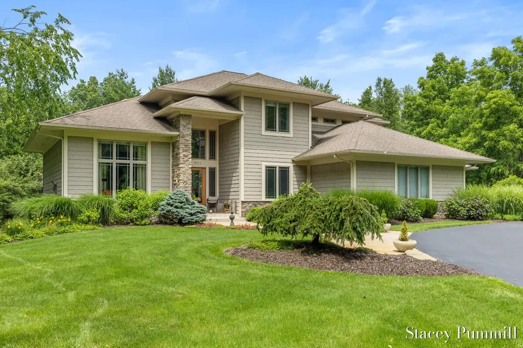 9171 Conservancy Drive NE Ada Township MI 49301
