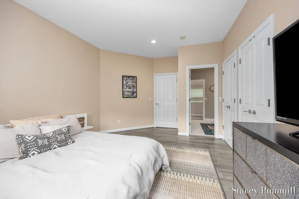 9171 Conservancy Drive NE Ada Township MI 49301