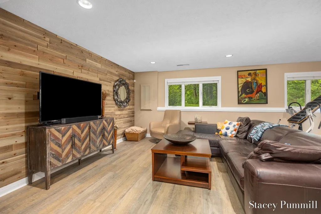 9171 Conservancy Drive NE Ada Township MI 49301