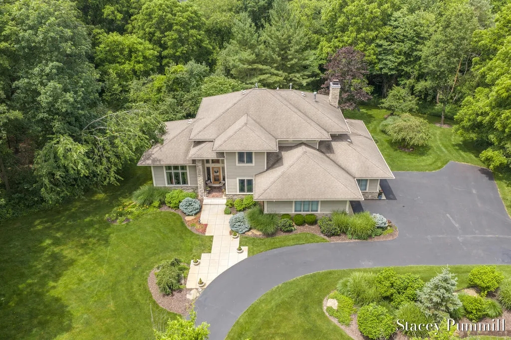 9171 Conservancy Drive NE Ada Township MI 49301