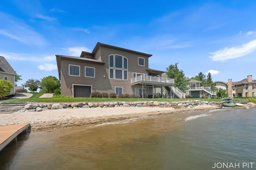 5714 Nelson Drive Georgetown Charter Township MI 49426