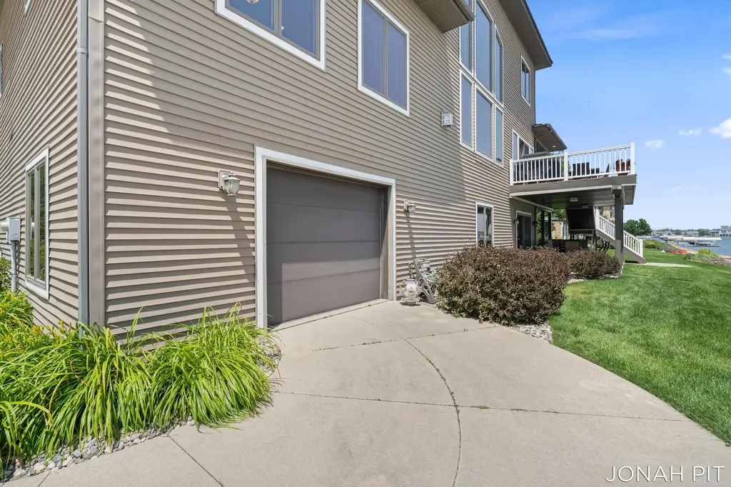 5714 Nelson Drive Georgetown Charter Township MI 49426