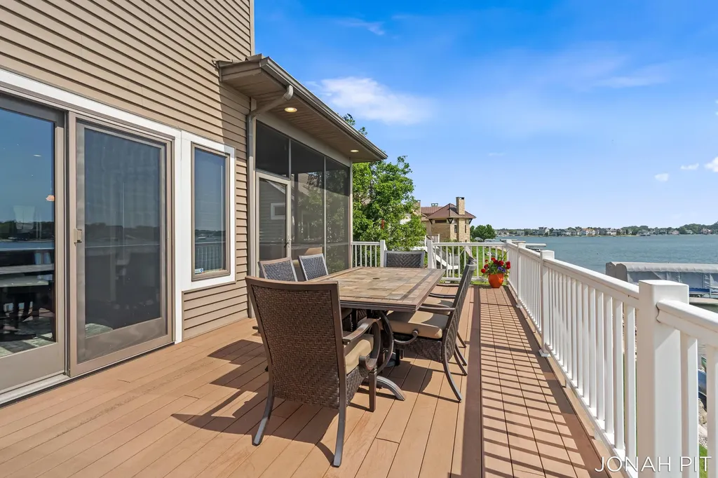 5714 Nelson Drive Georgetown Charter Township MI 49426