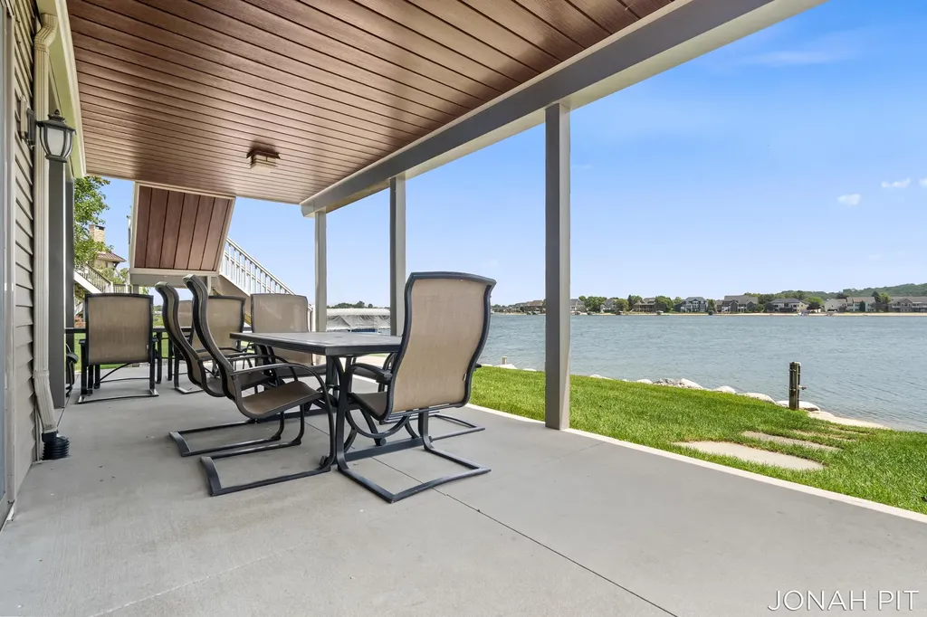 5714 Nelson Drive Georgetown Charter Township MI 49426