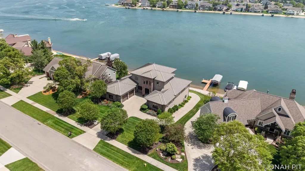 5714 Nelson Drive Georgetown Charter Township MI 49426