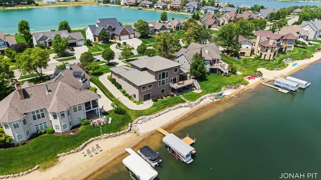 5714 Nelson Drive Georgetown Charter Township MI 49426