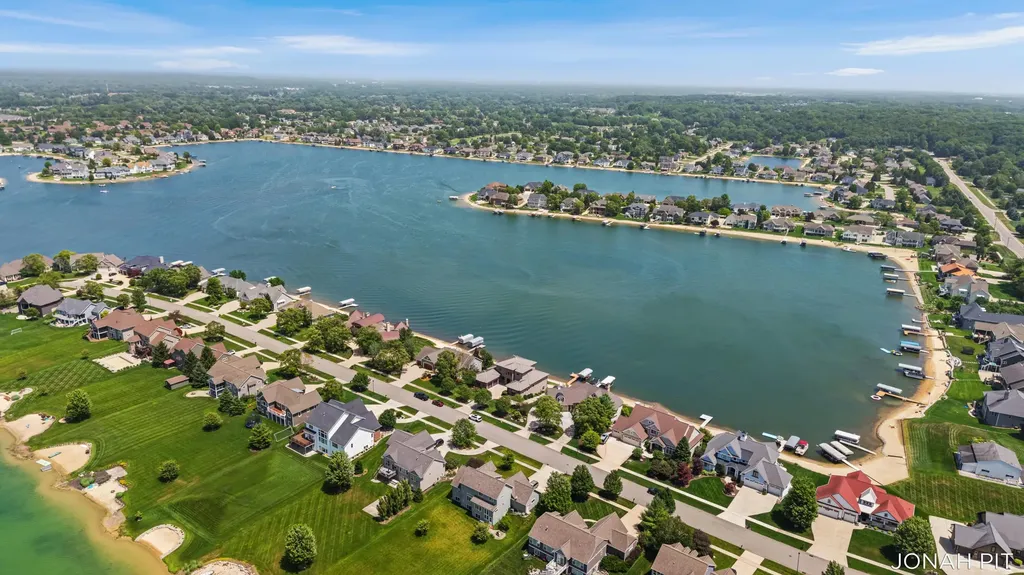 5714 Nelson Drive Georgetown Charter Township MI 49426