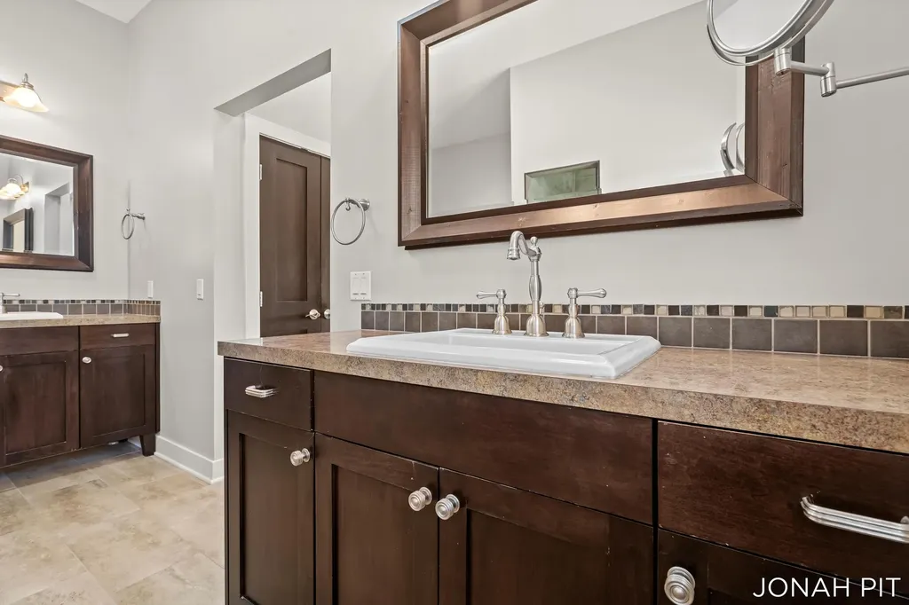 5714 Nelson Drive Georgetown Charter Township MI 49426