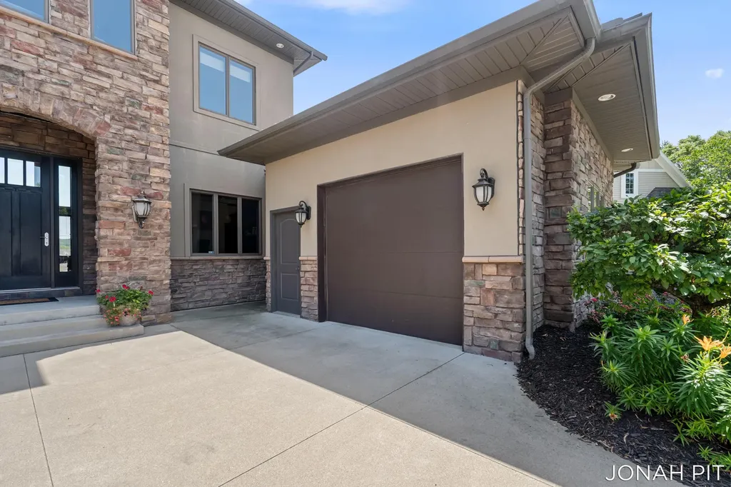 5714 Nelson Drive Georgetown Charter Township MI 49426