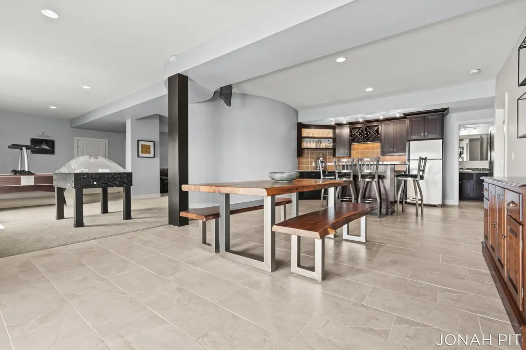 5714 Nelson Drive Georgetown Charter Township MI 49426