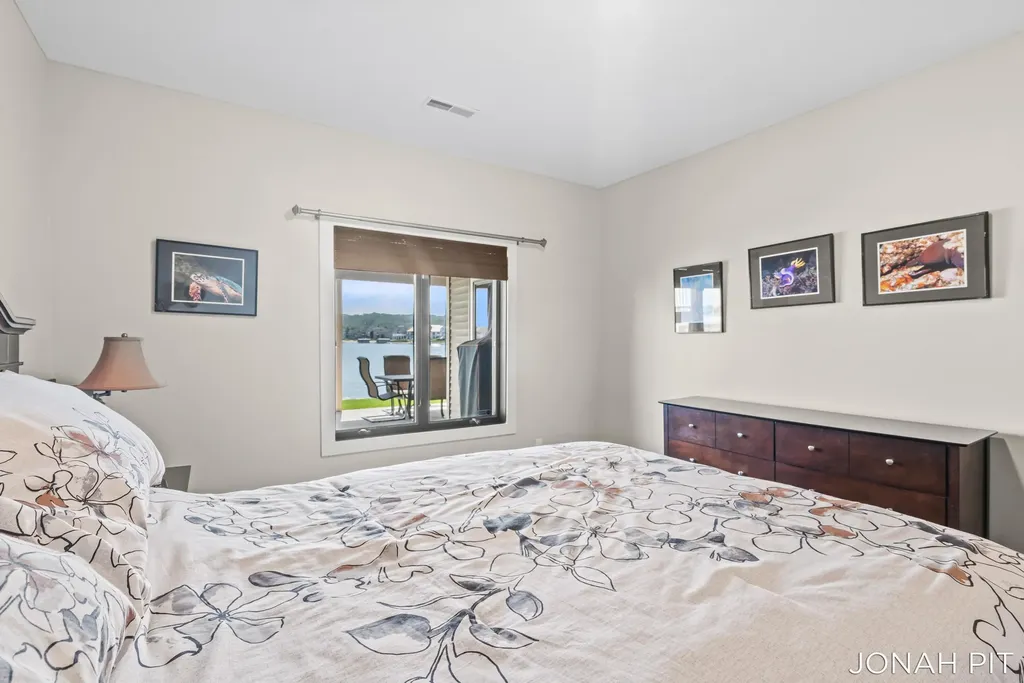 5714 Nelson Drive Georgetown Charter Township MI 49426