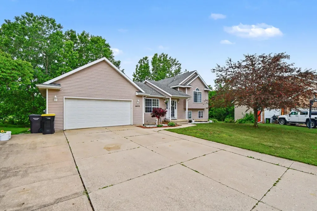 6633 Rye Grass Court SE Gaines Charter Township MI 49508