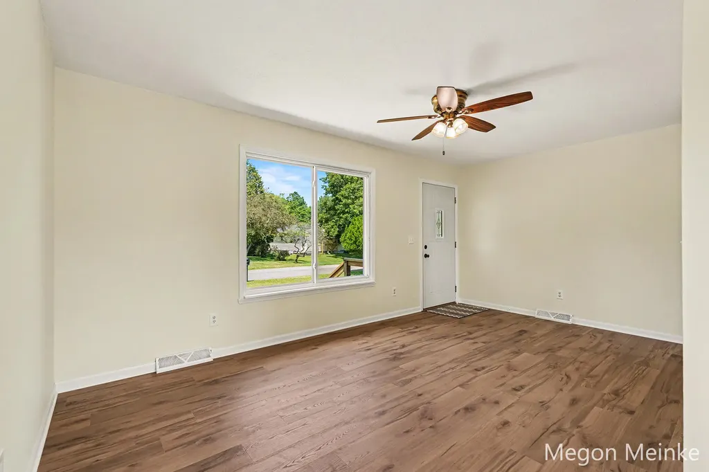 809 E Grant Street Greenville City MI 48838