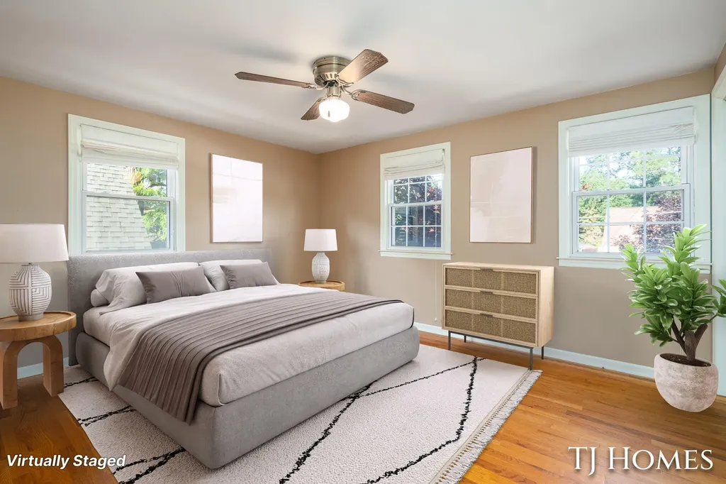 8 Wallinwood Avenue NE Grand Rapids City MI 49503