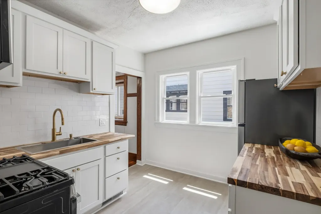 1919 Lafayette Avenue SE Grand Rapids City MI 49507