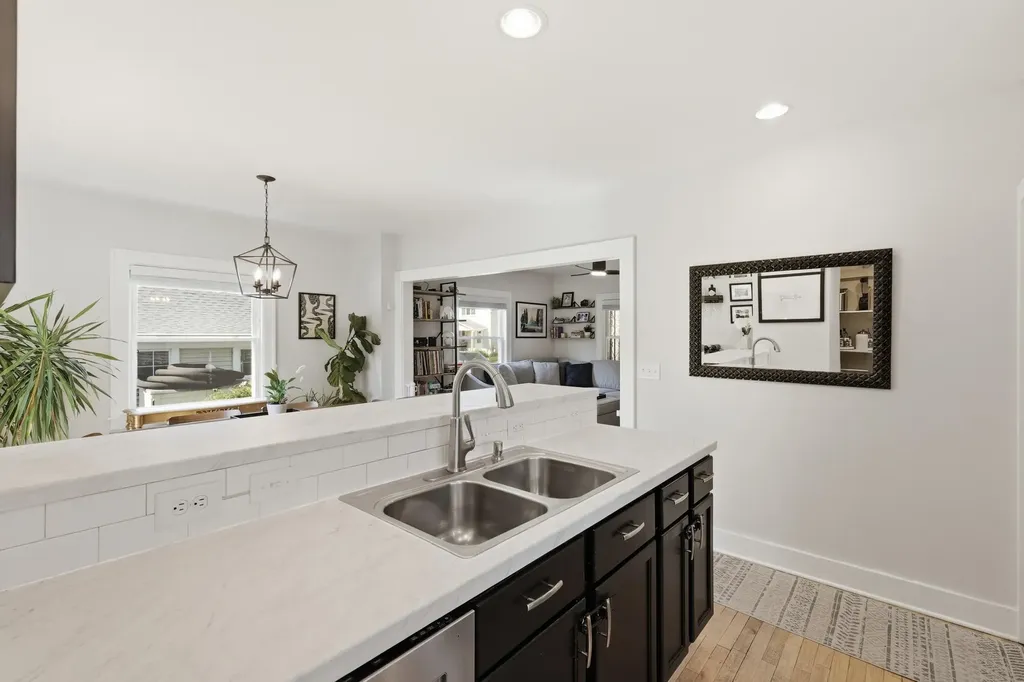 1356 Emerald Avenue NE Grand Rapids City MI 49505