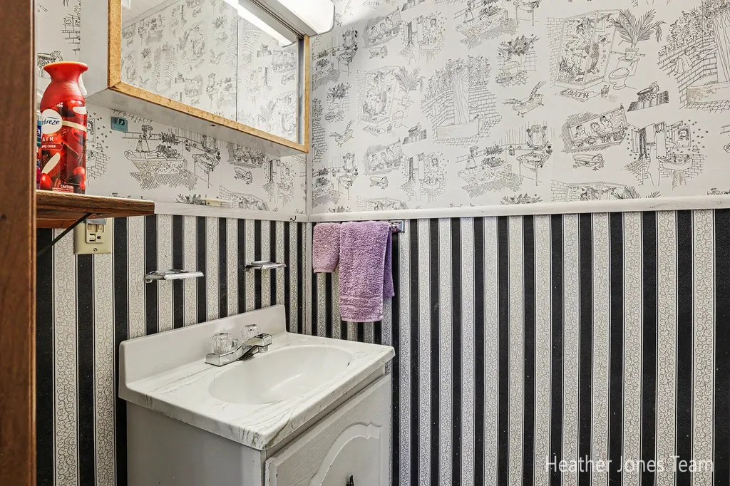 2350 Belding Road Orleans Township MI 48865