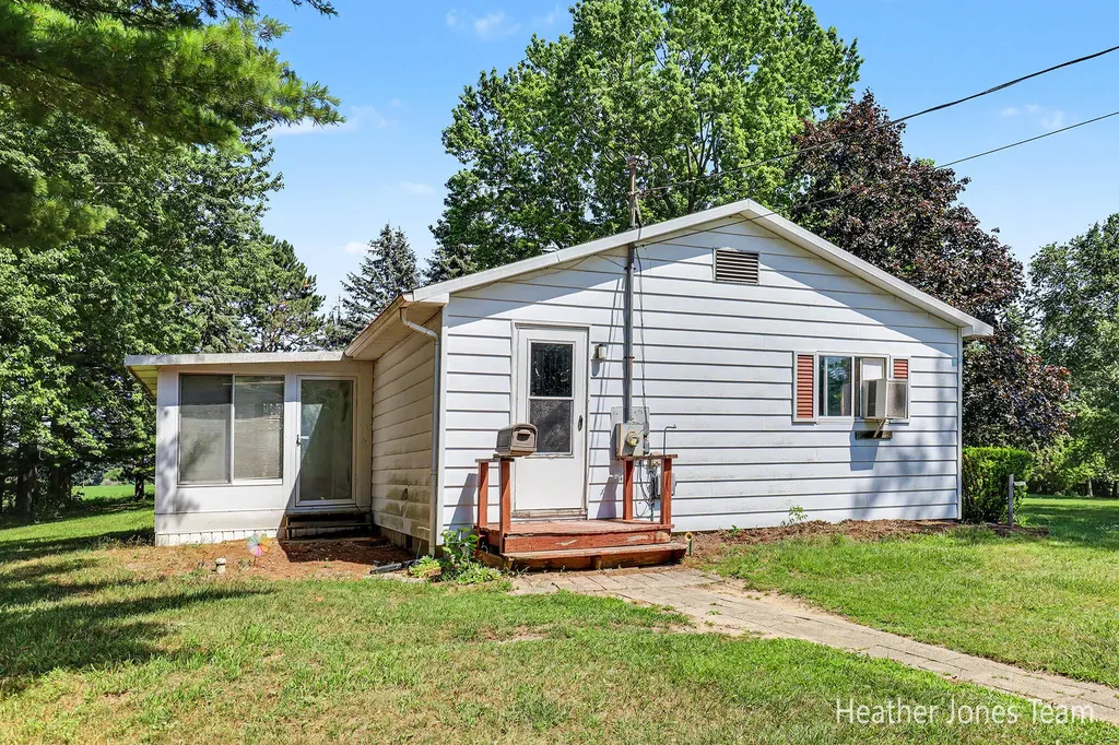 2350 Belding Road Orleans Township MI 48865