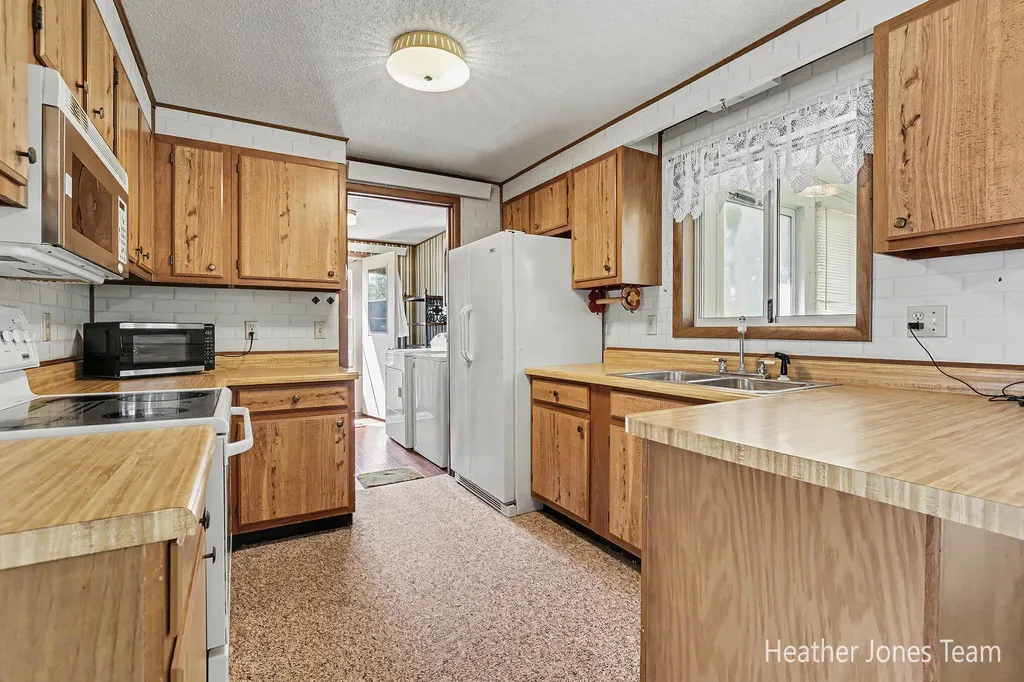 2350 Belding Road Orleans Township MI 48865