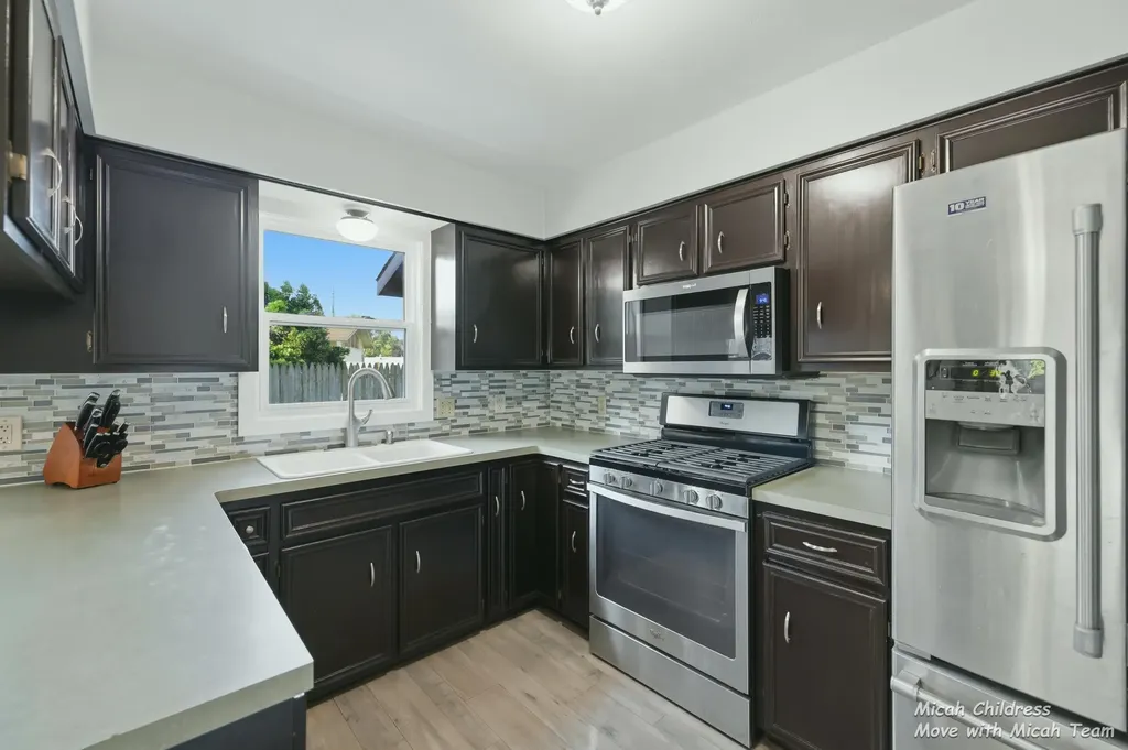4012 Mohawk Avenue SW Grandville City MI 49418