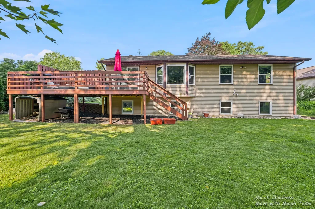 4012 Mohawk Avenue SW Grandville City MI 49418