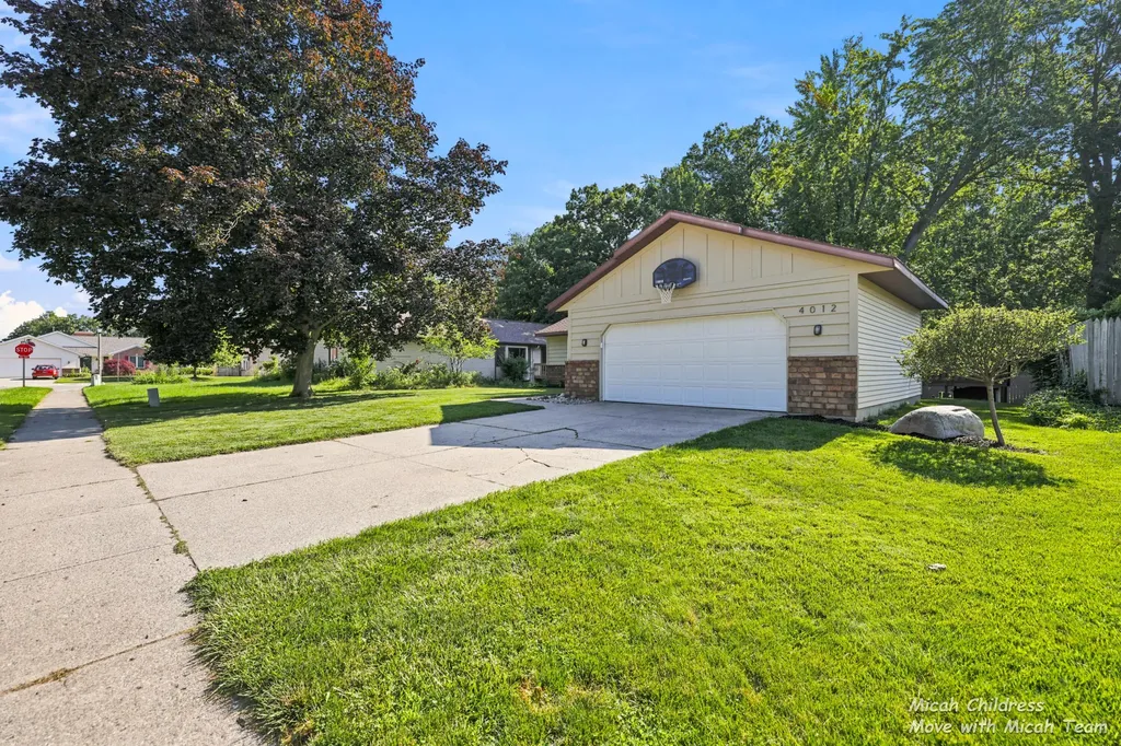 4012 Mohawk Avenue SW Grandville City MI 49418