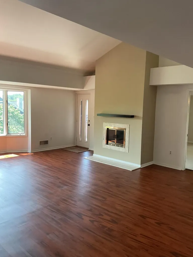 3181 Charlevoix Drive SE Cascade Charter Township MI 49546