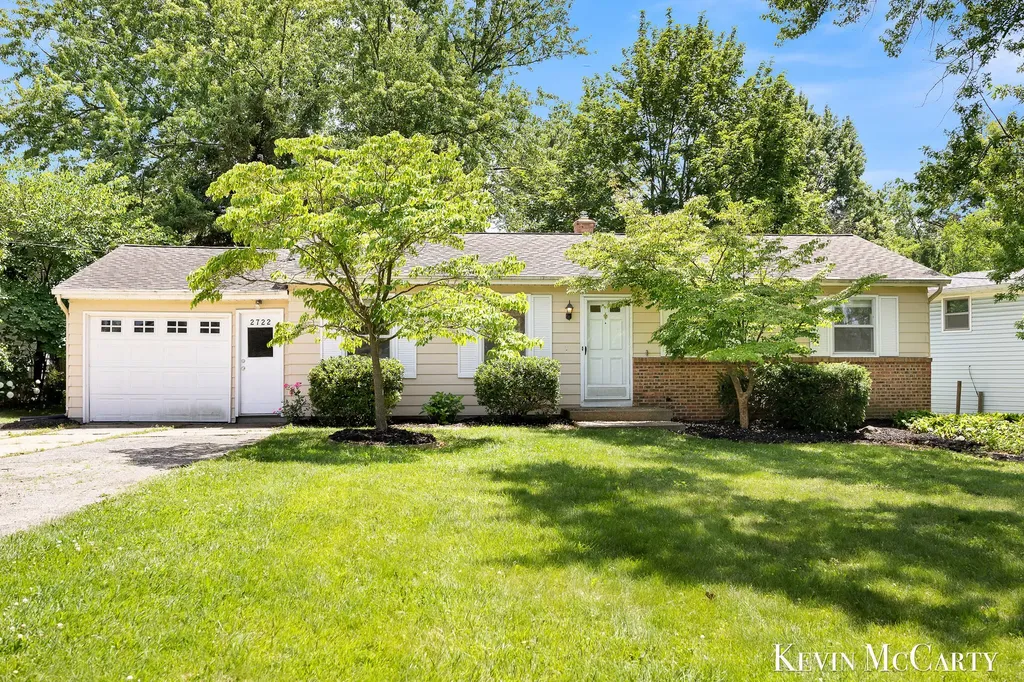 2722 Vassar Drive SE Grand Rapids City MI 49506